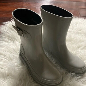 Woman chooka grey mid pull on rain boots Size US 7, UK5 , EU 37